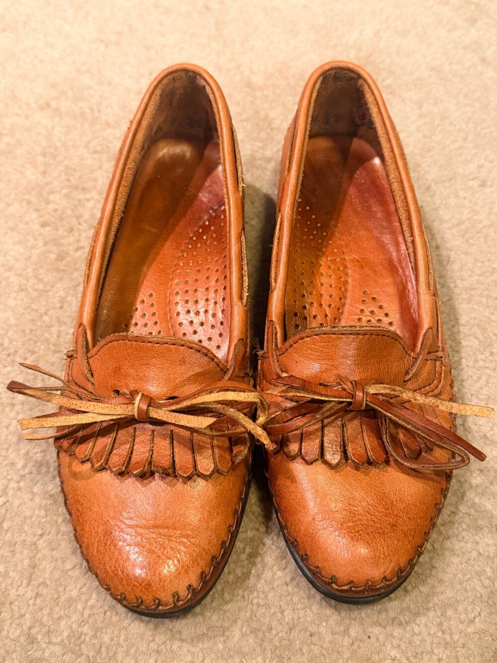 Vintage Dexter Leather Moccasins Tan Kiltie Fringe Bow Women's Casual Shoes SZ 5